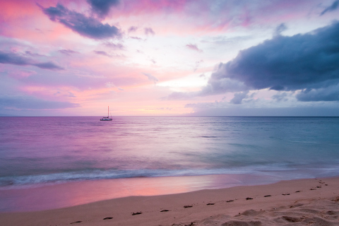 Pink Evening And Lonely Boat At Horizon wallpaper 480x320