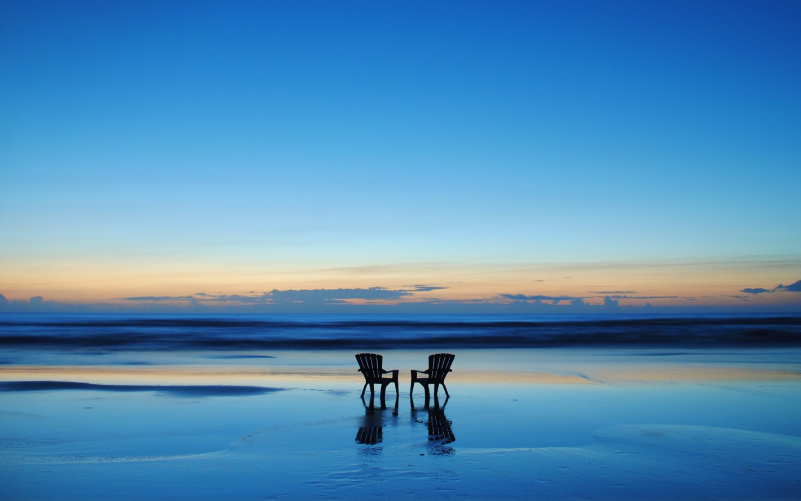 Обои Beach Chairs For Couple At Sunset 2560x1600