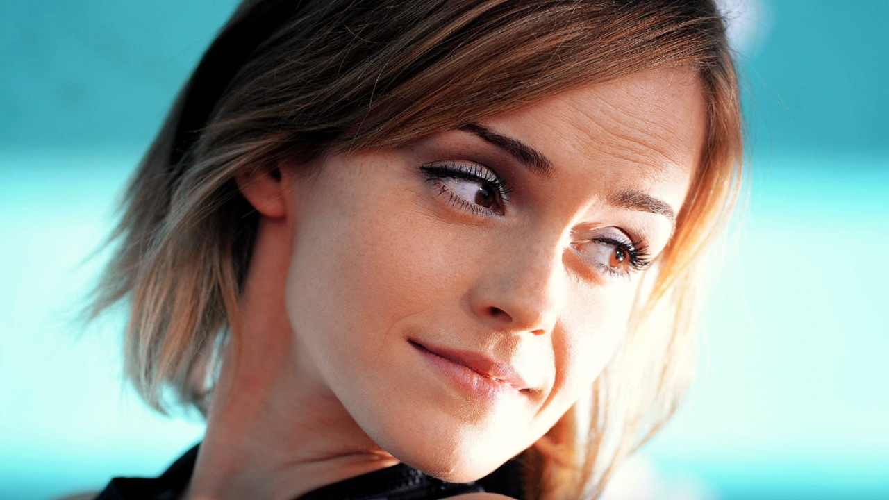 Sweet Emma Watson screenshot #1 1280x720