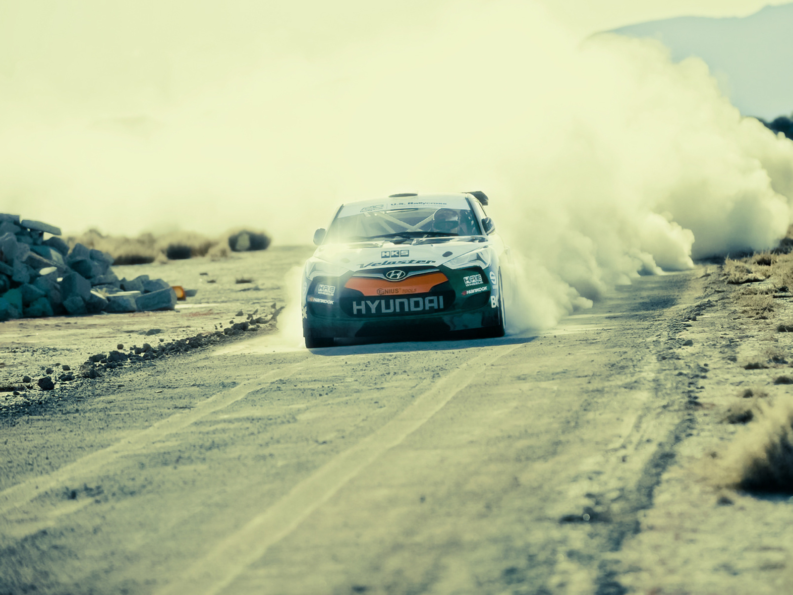 Screenshot №1 pro téma Hyundai Veloster Rally Car 1600x1200