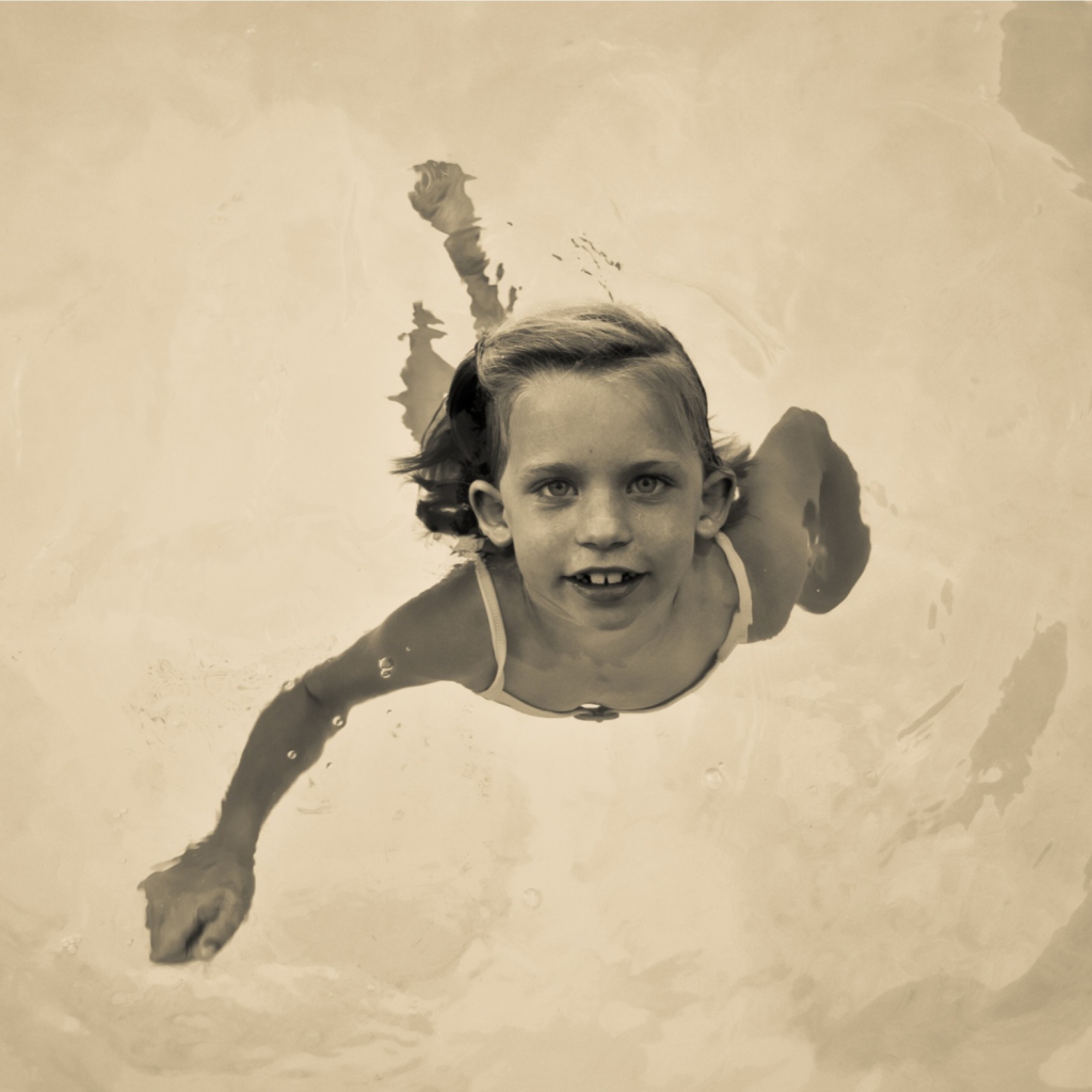 Swim Across The World wallpaper 1024x1024