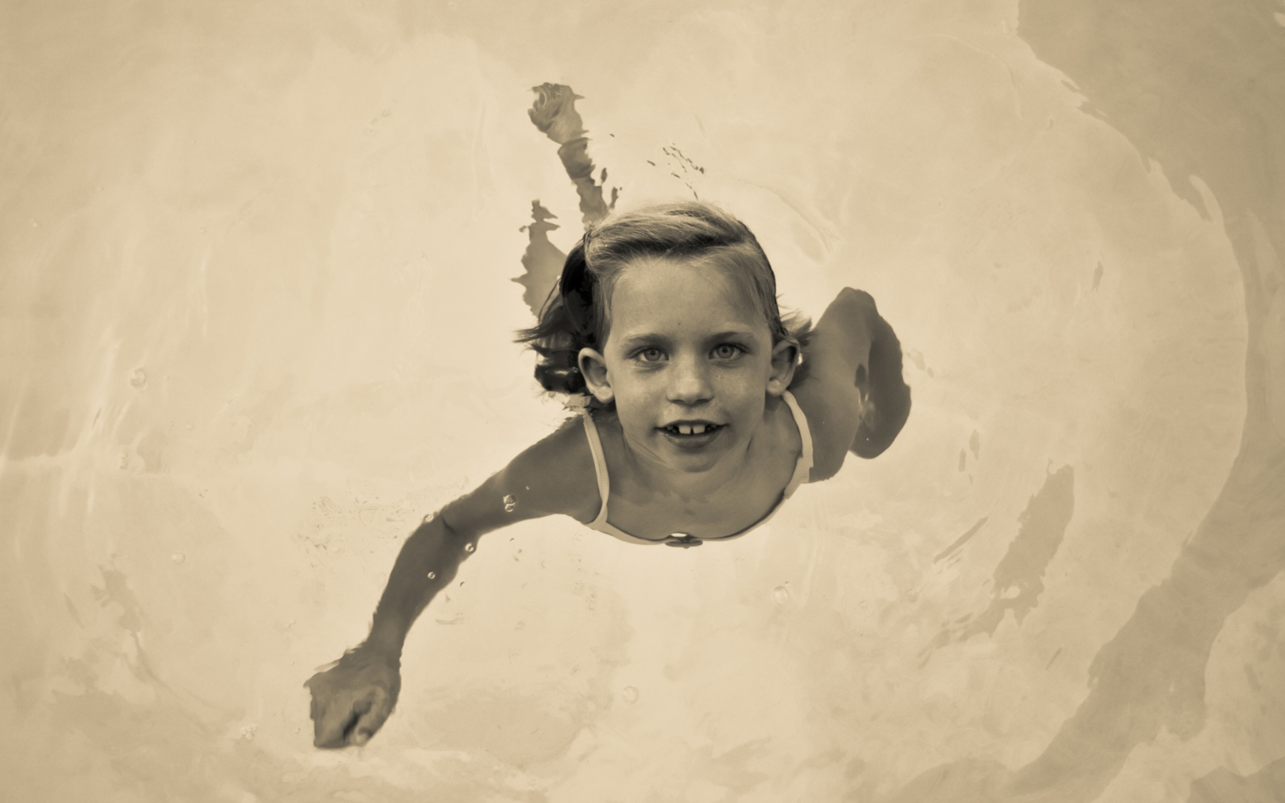 Swim Across The World wallpaper 2560x1600