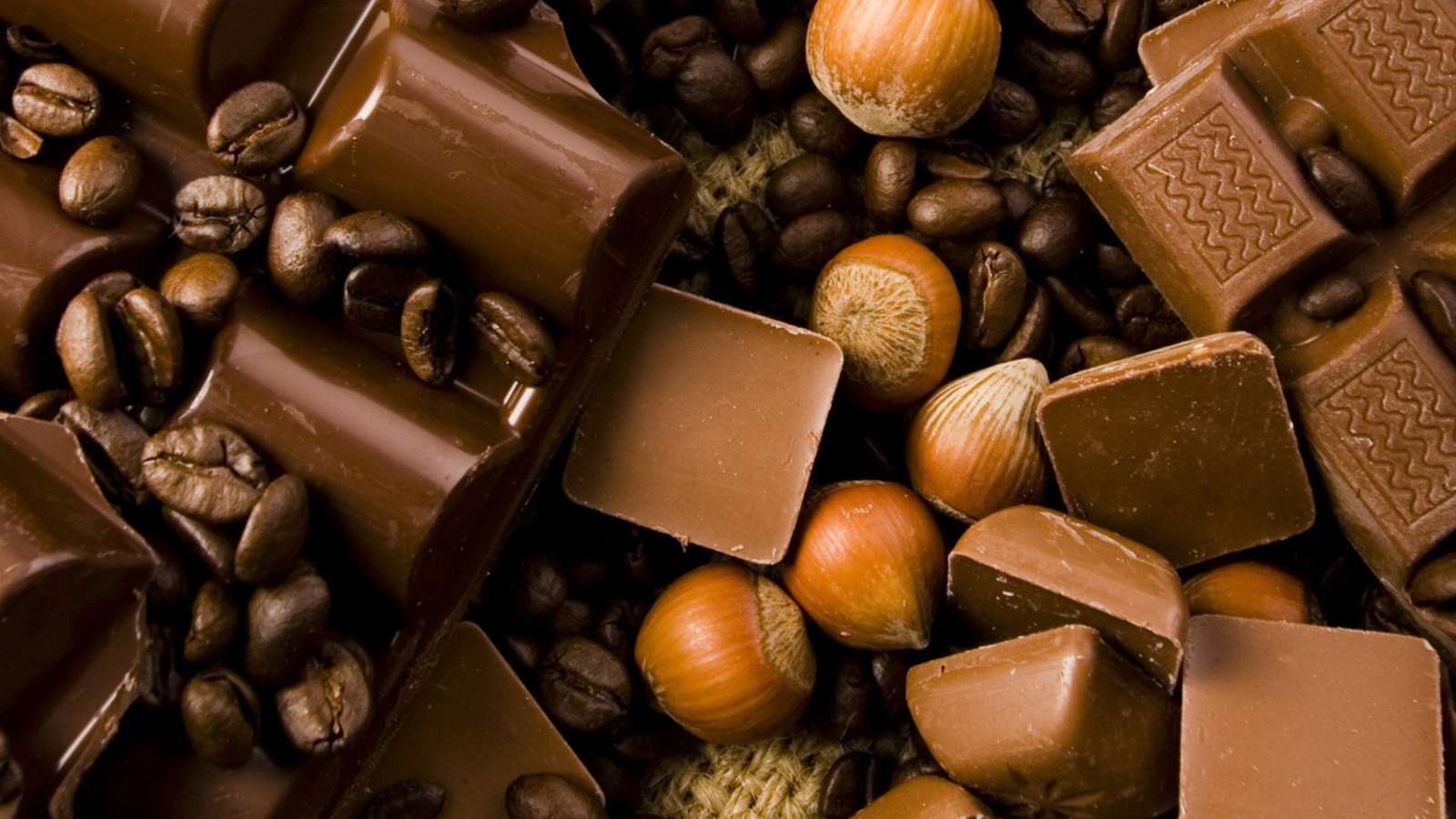 Chocolate, Nuts And Coffee wallpaper 1600x900