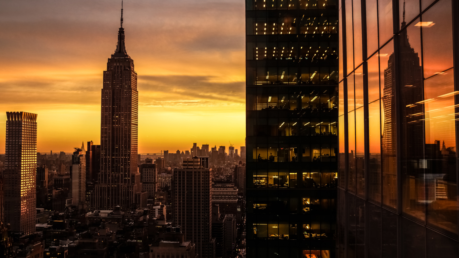 Обои Manhattan Skyscrappers 1600x900