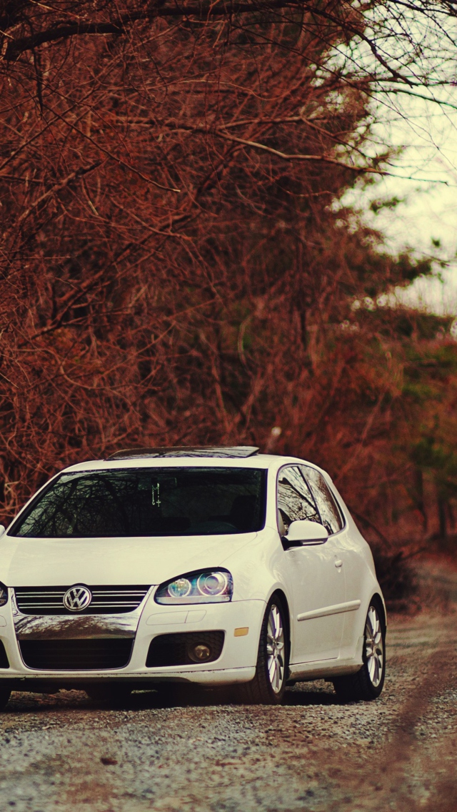 Volkswagen in Forest wallpaper 640x1136