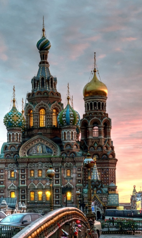 Обои Church In Saint-Petersburg 480x800