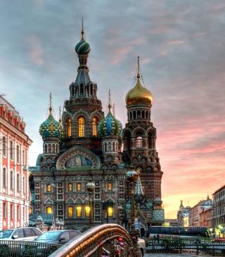 Kostenloses Church In Saint-Petersburg Wallpaper für Fly G1