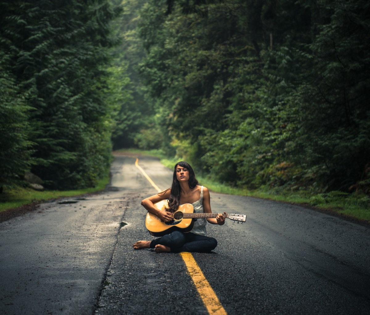 Girl Playing Guitar On Countryside Road screenshot #1 1200x1024