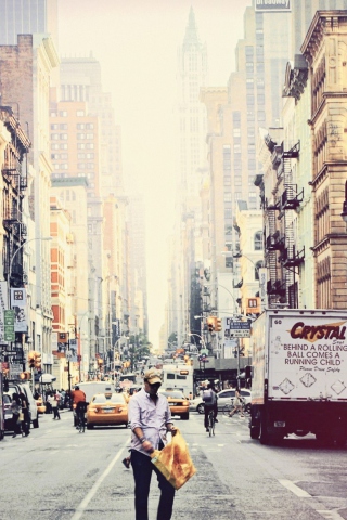 New York City Streets wallpaper 320x480