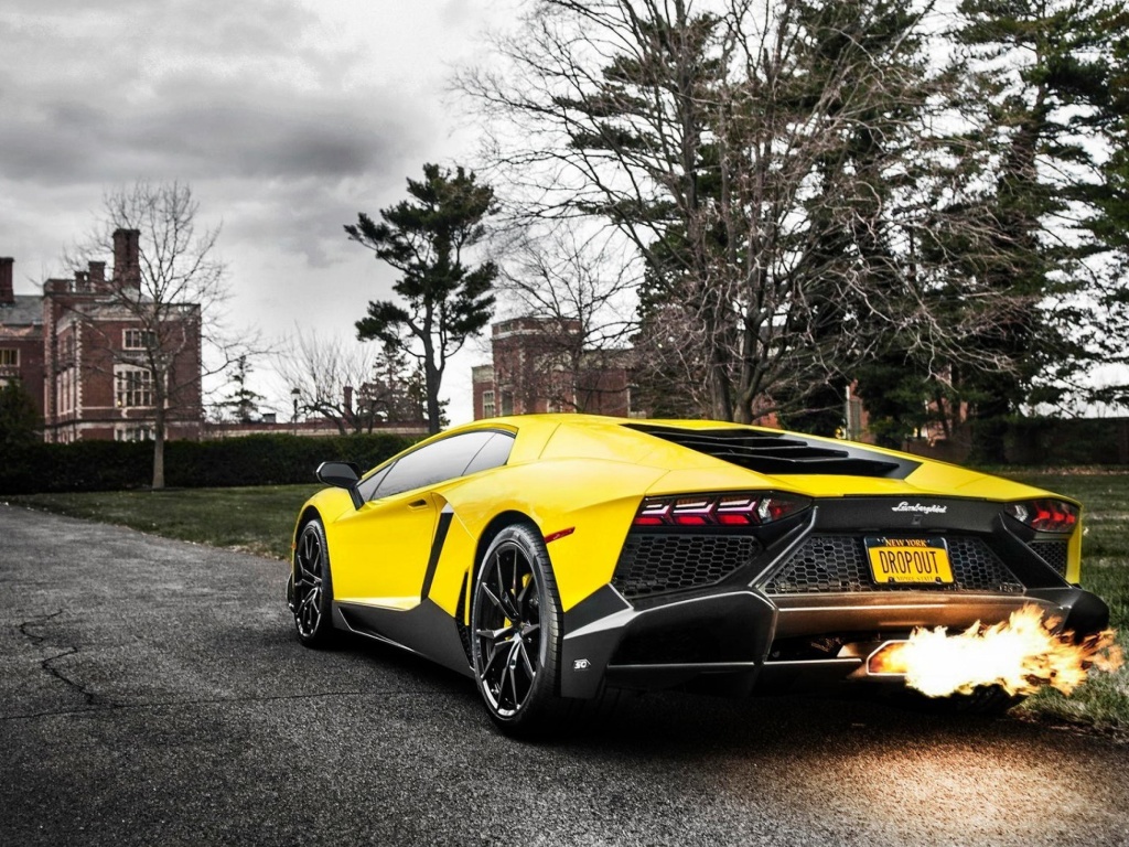 Fondo de pantalla Lamborghini Aventador LP720 4 1024x768