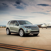 Fondo de pantalla Land Rover Discovery Sport in Hangar 208x208