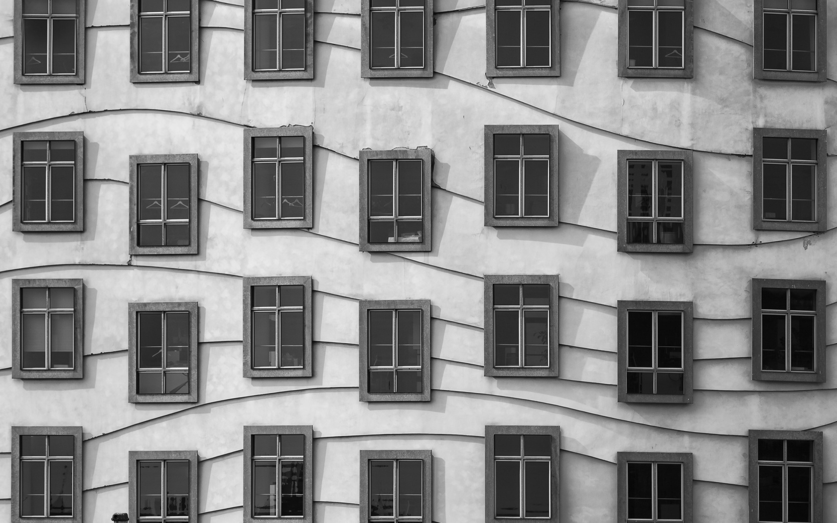 Windows Geometry on Dancing House wallpaper 1680x1050