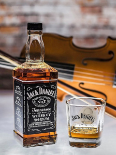 Обои Jack Daniels Whiskey 240x320