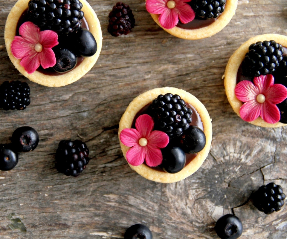 Fondo de pantalla Berry Tart 960x800