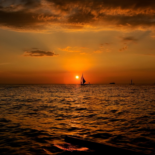 Sunset Sailing sfondi gratuiti per iPad Air