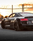 Das Audi R8 Wallpaper 128x160