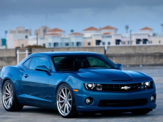 Chevrolet Camaro SS wallpaper 320x240