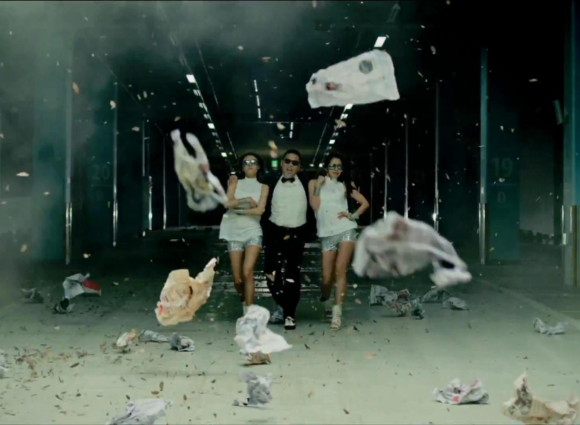 Screenshot №1 pro téma Psy - Gangnam Style Video 1920x1408