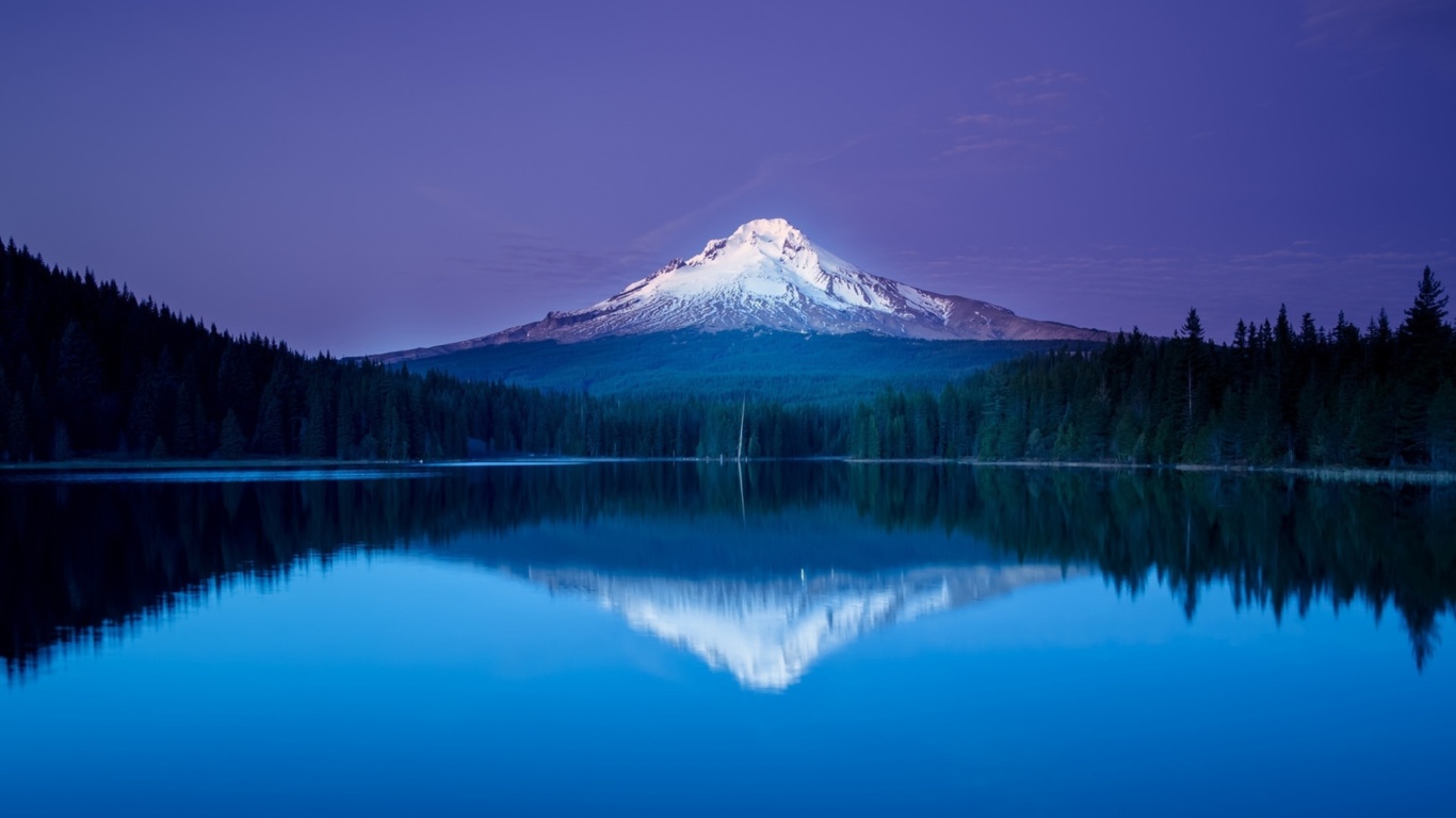 Mountains with lake reflection wallpaper 1366x768