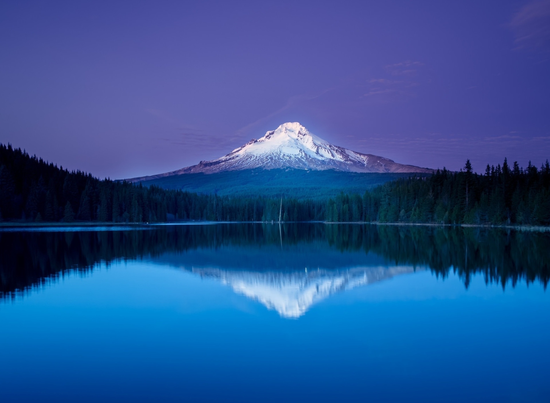 Обои Mountains with lake reflection 1920x1408