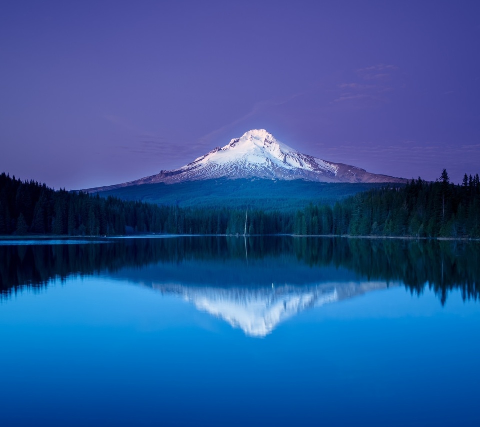 Screenshot №1 pro téma Mountains with lake reflection 960x854
