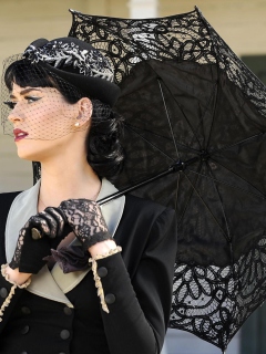 Fondo de pantalla Katy Perry Black Umbrella 240x320
