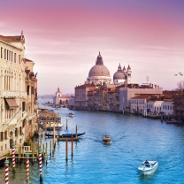 Fondo de pantalla In Venice Italy 208x208