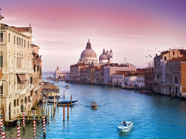In Venice Italy wallpaper 640x480