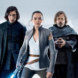 Kostenloses Star Wars The Last Jedi with Rey and Kylo Ren Shirtless Wallpaper für 2048x2048