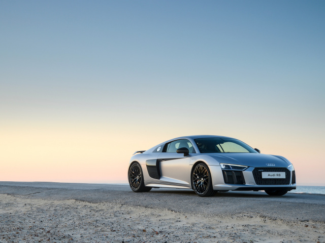 Audi R8 V10 wallpaper 640x480