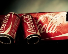 Fondo de pantalla Coca Cola Cans 220x176
