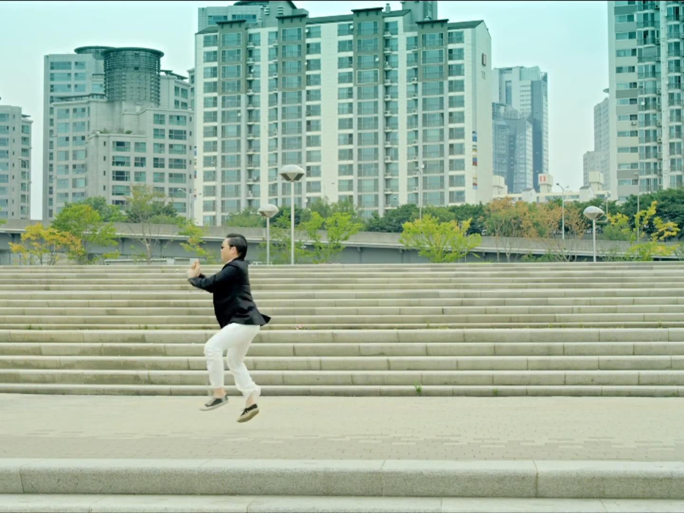 Screenshot №1 pro téma Gangnam Dance 1400x1050