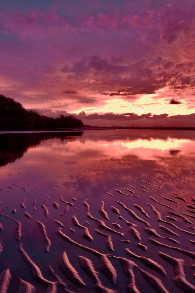 Обои Red Sunset and Lake Surface 640x960