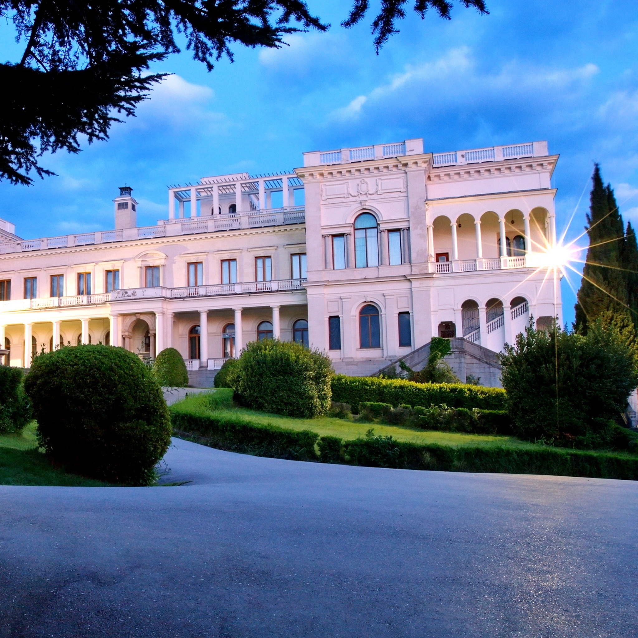 Screenshot №1 pro téma Livadia Palace in Crimea 2048x2048
