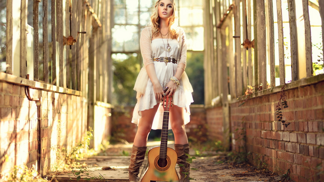 Sfondi Girl With Guitar Chic Country Style 1366x768