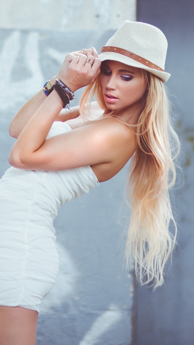 Fondo de pantalla Blonde Girl Session 640x1136