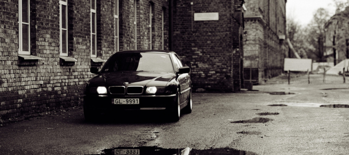 Bmw E38 Old Photography wallpaper 720x320