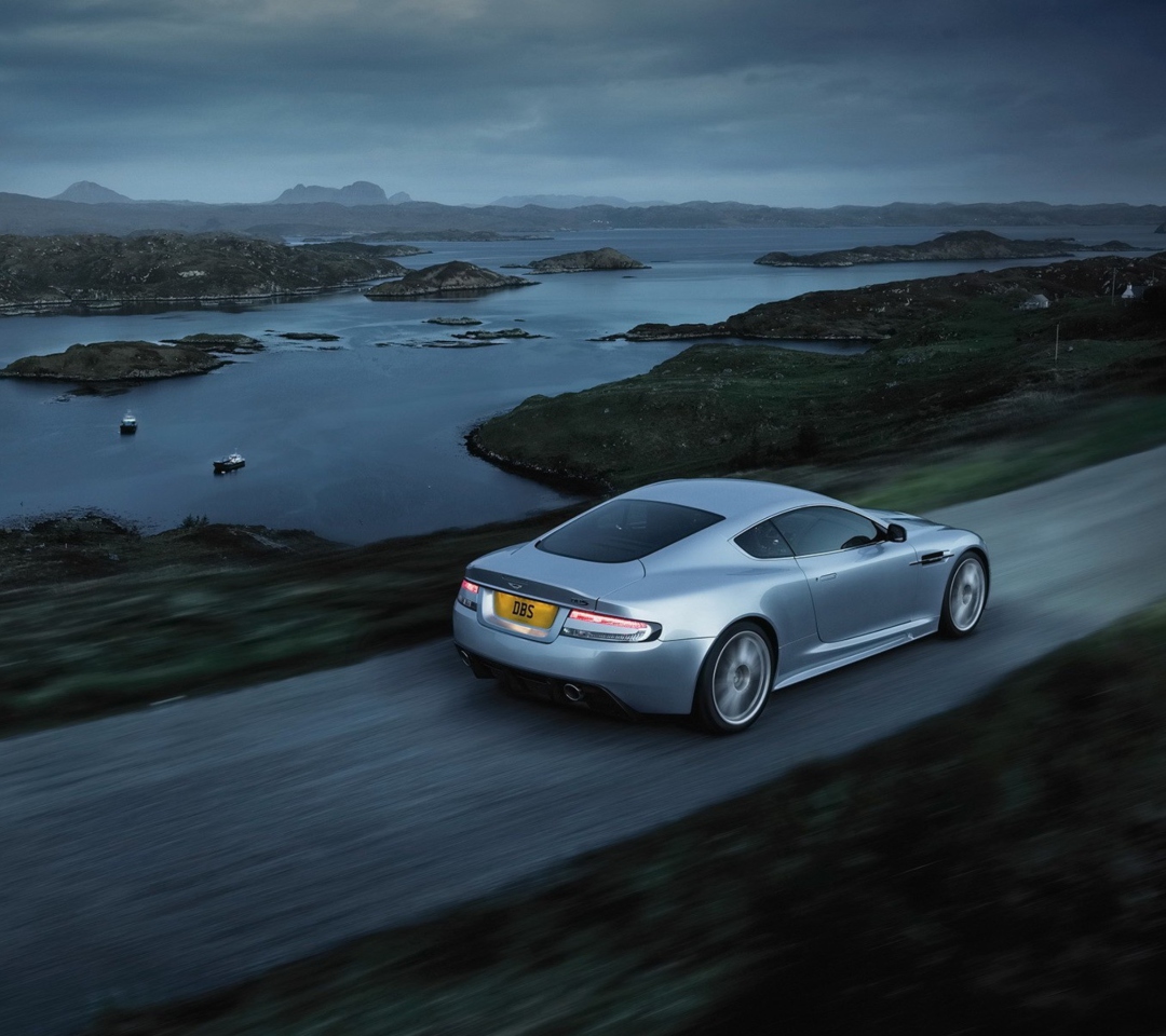 Fondo de pantalla Aston Martin Dbs 1080x960