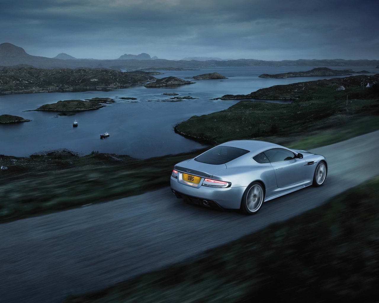 Screenshot №1 pro téma Aston Martin Dbs 1280x1024