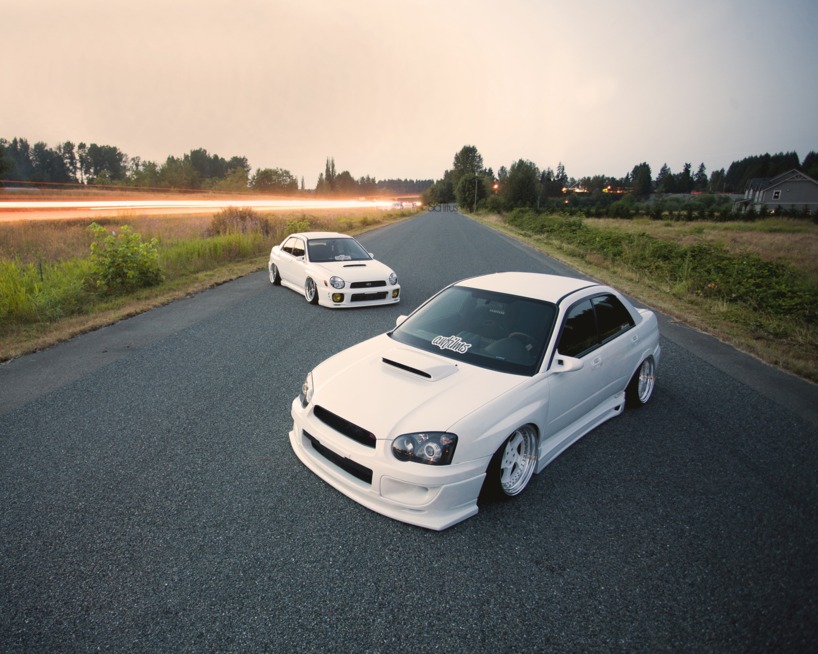 White Subaru Impreza wallpaper 1600x1280