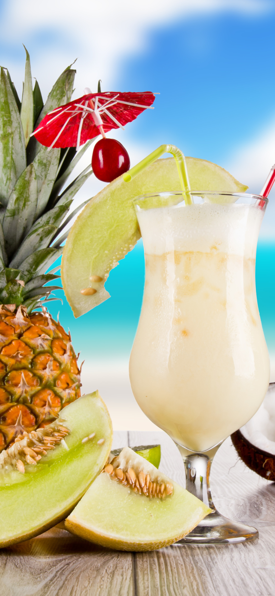 Das Coconut and Pineapple Cocktails Wallpaper 1170x2532