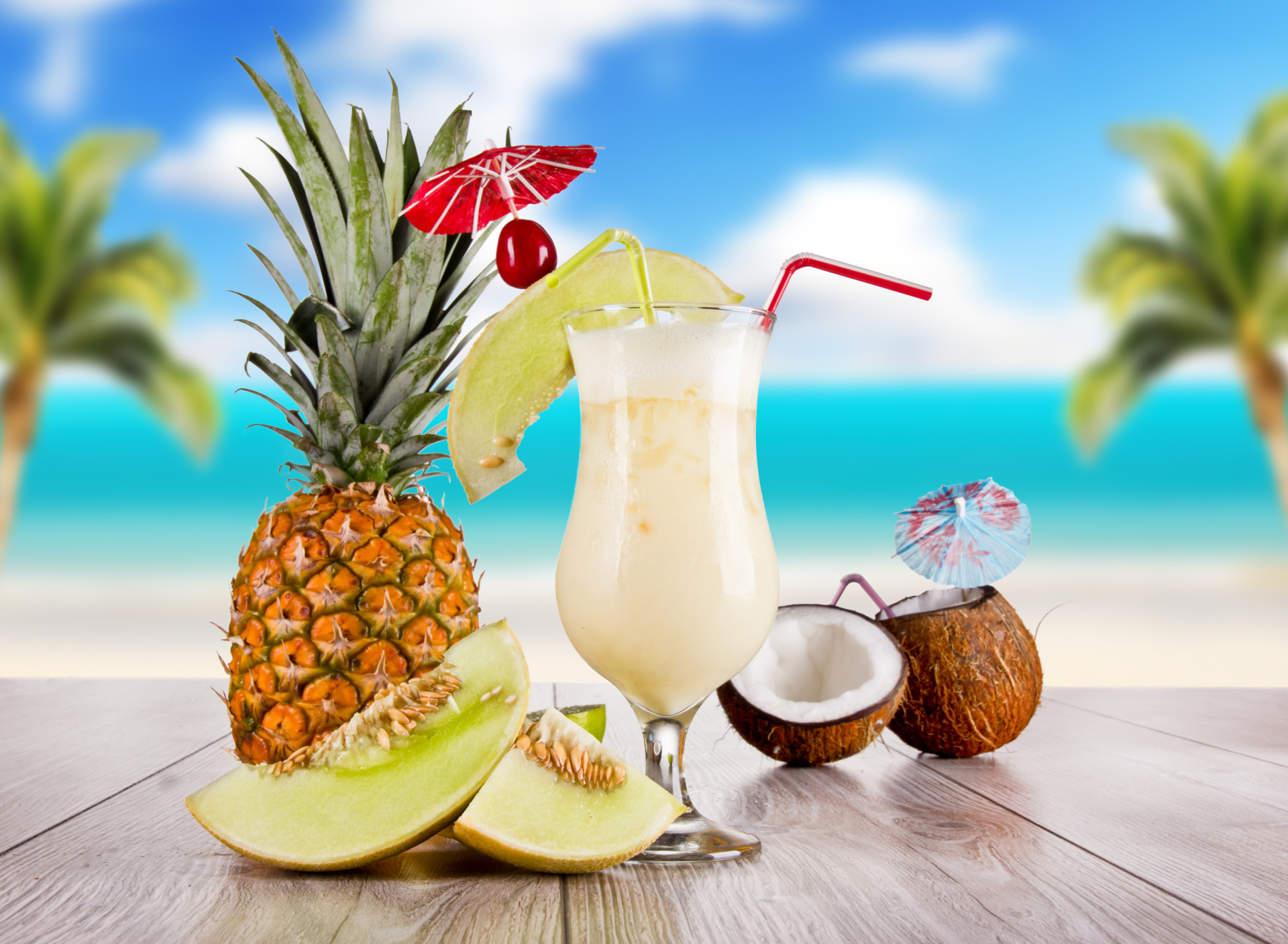 Das Coconut and Pineapple Cocktails Wallpaper 1920x1408