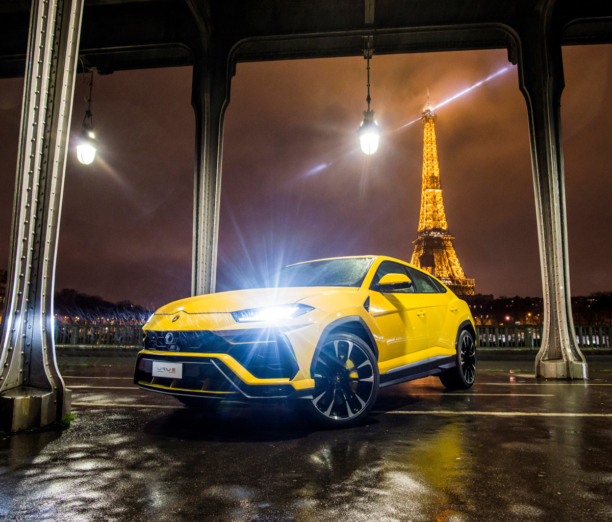 Sfondi Lamborghini Urus 1200x1024