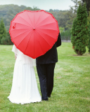 Fondo de pantalla Just Married Couple Under Love Umbrella 128x160