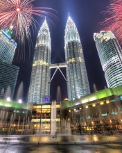 Das Petronas Towers in Kuala Lumpur (Malaysia) Wallpaper 176x220