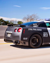 Police Nissan GT-R wallpaper 176x220