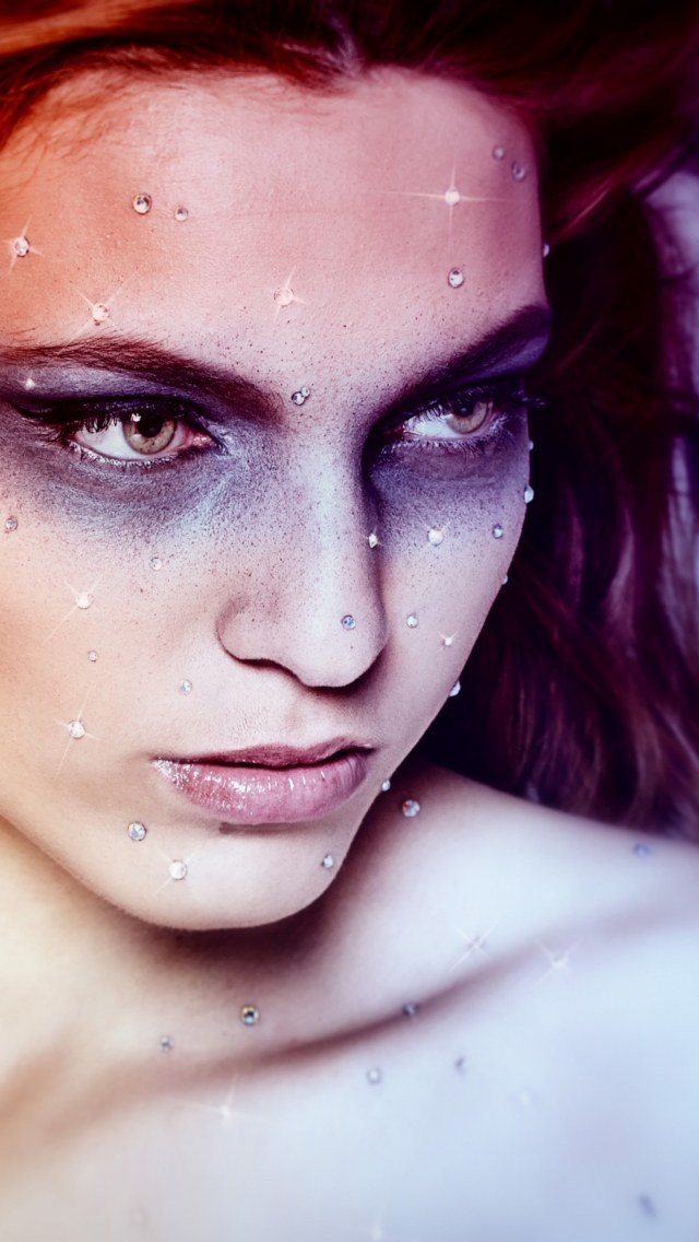 Das Sparkling Makeup Wallpaper 640x1136