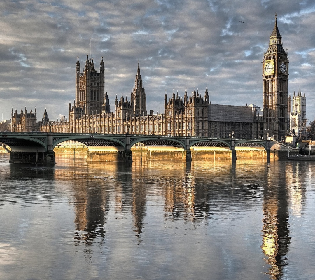 Palace of Westminster in London wallpaper 1080x960