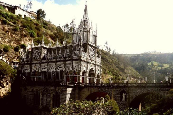 Обои Las Lajas Sanctuary Church Colombia