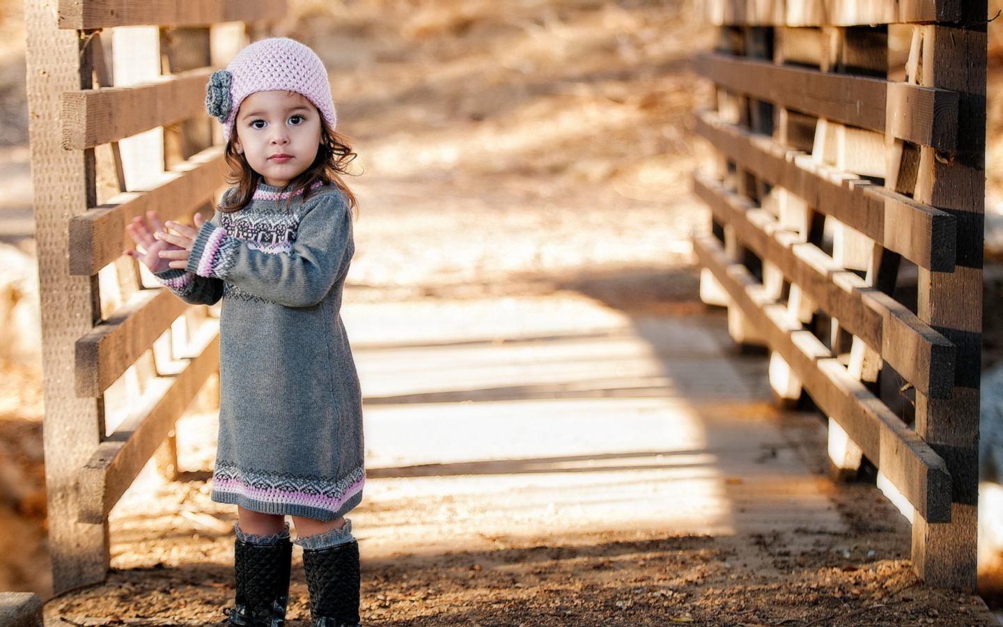 Cute Child Girl In Soft Pink Hat wallpaper 1440x900